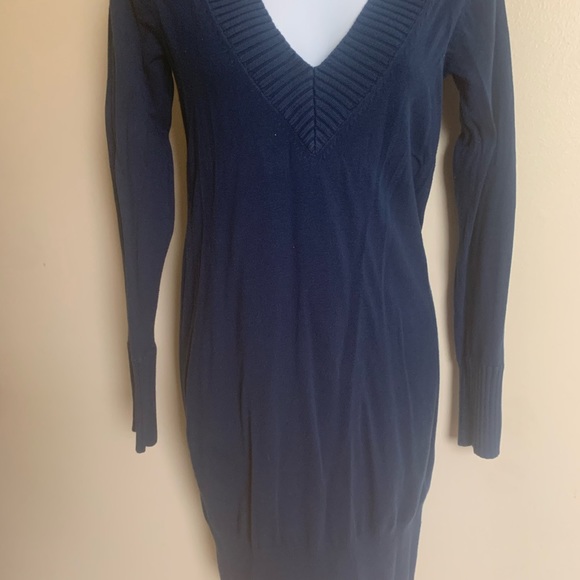 Sweaters. - Picture 5 of 16